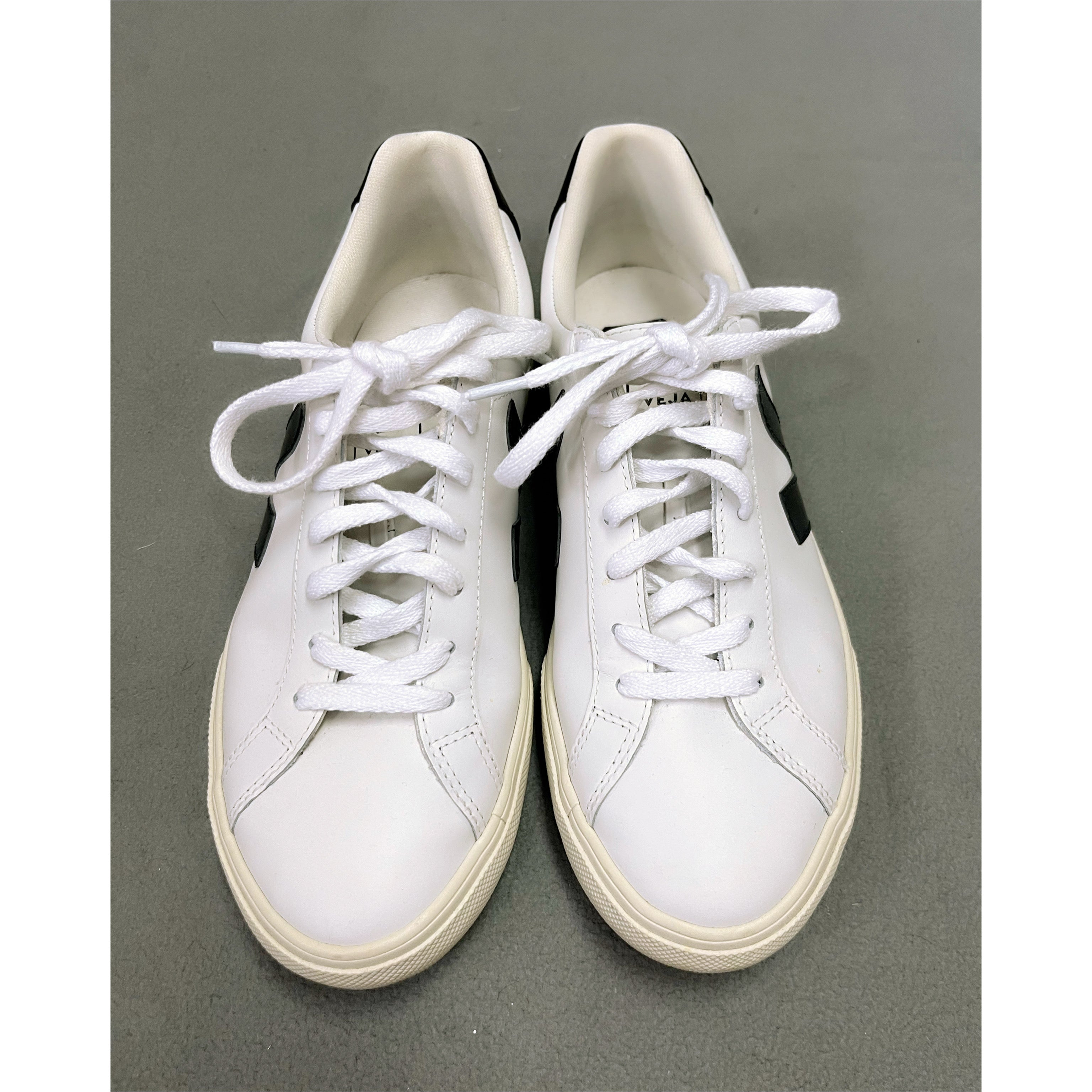 Veja white & black Esplar low sneakers, size 8
