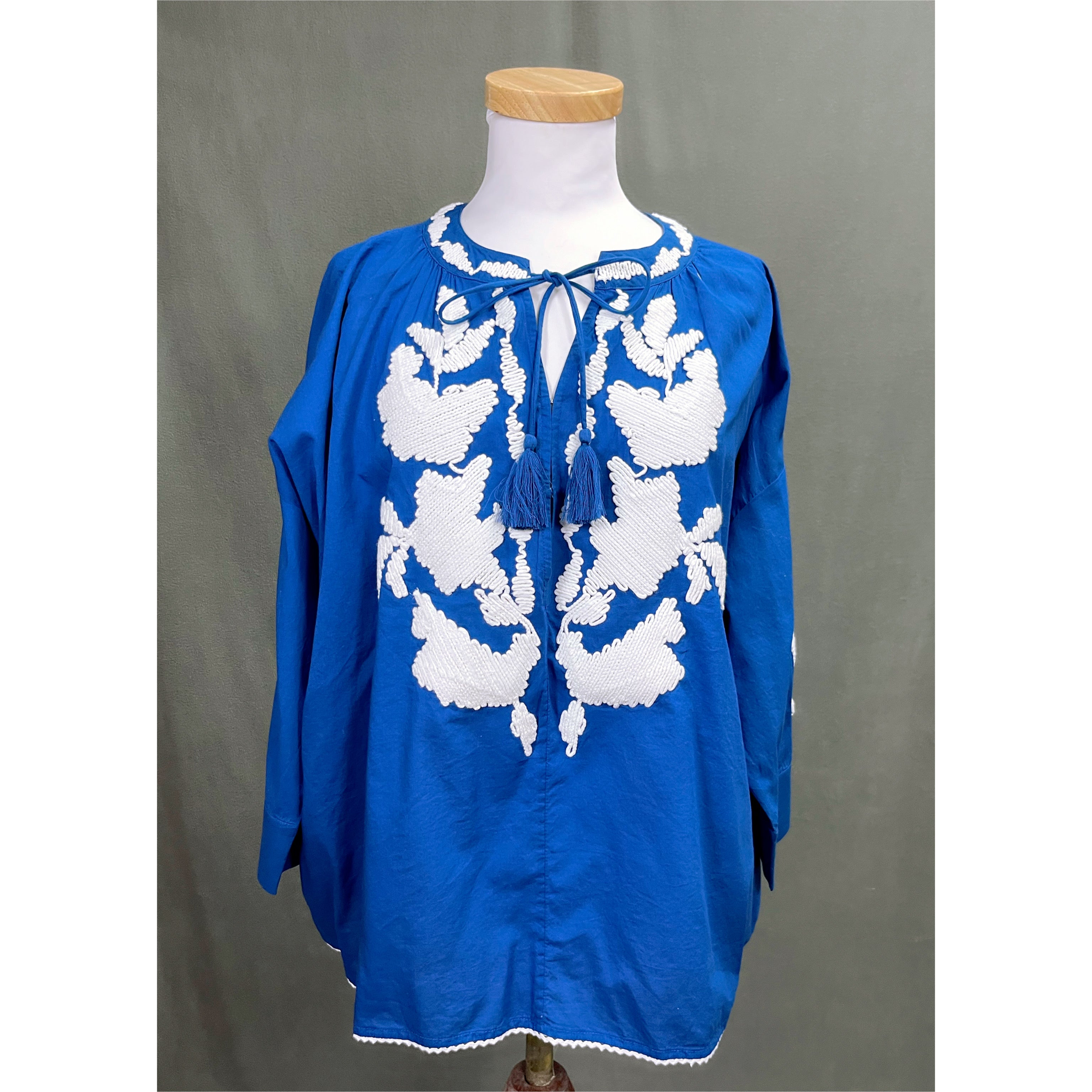 Chico's cobalt blue blouse, size M, NEW WITH TAGS!