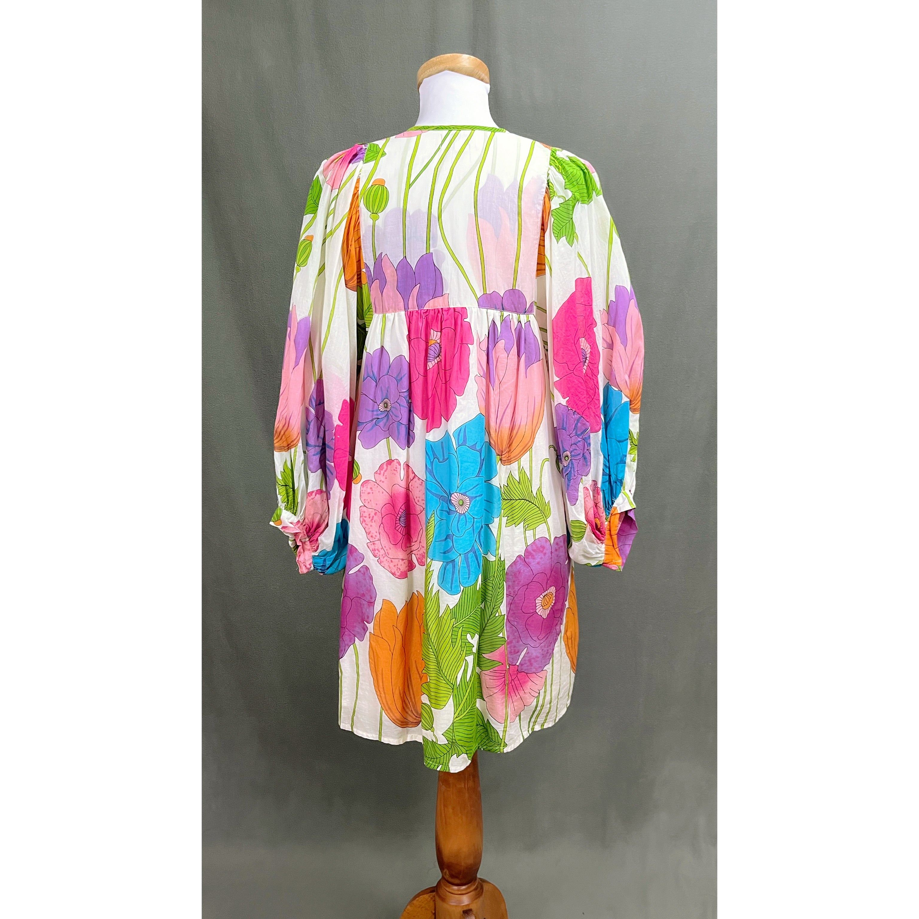 Mille multi-color floral Daisy dress, size L
