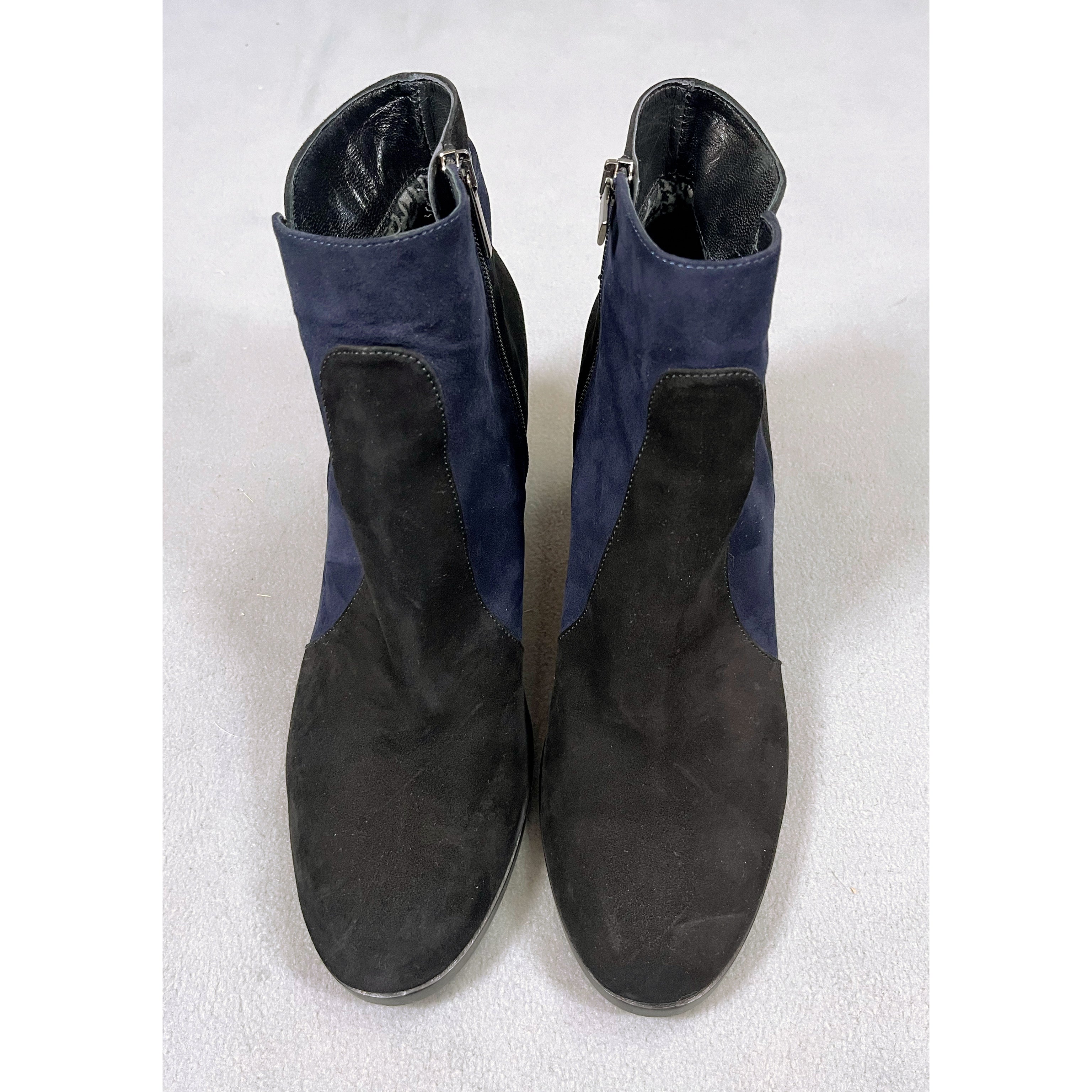 Aquatalia "Elliana" black and navy boots, size 11