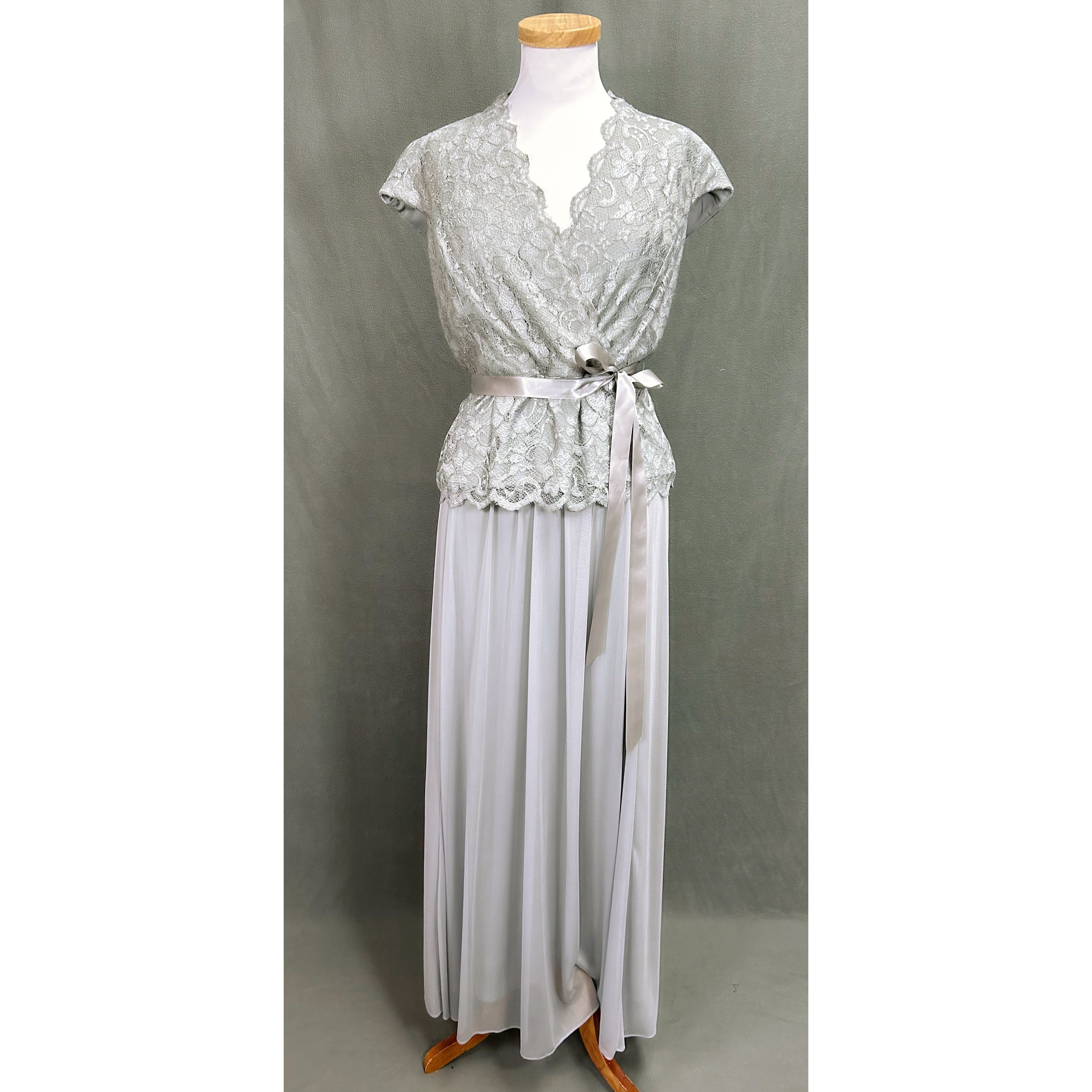 Alex Evenings pale gray dress, size 12, NEW WITH TAGS!