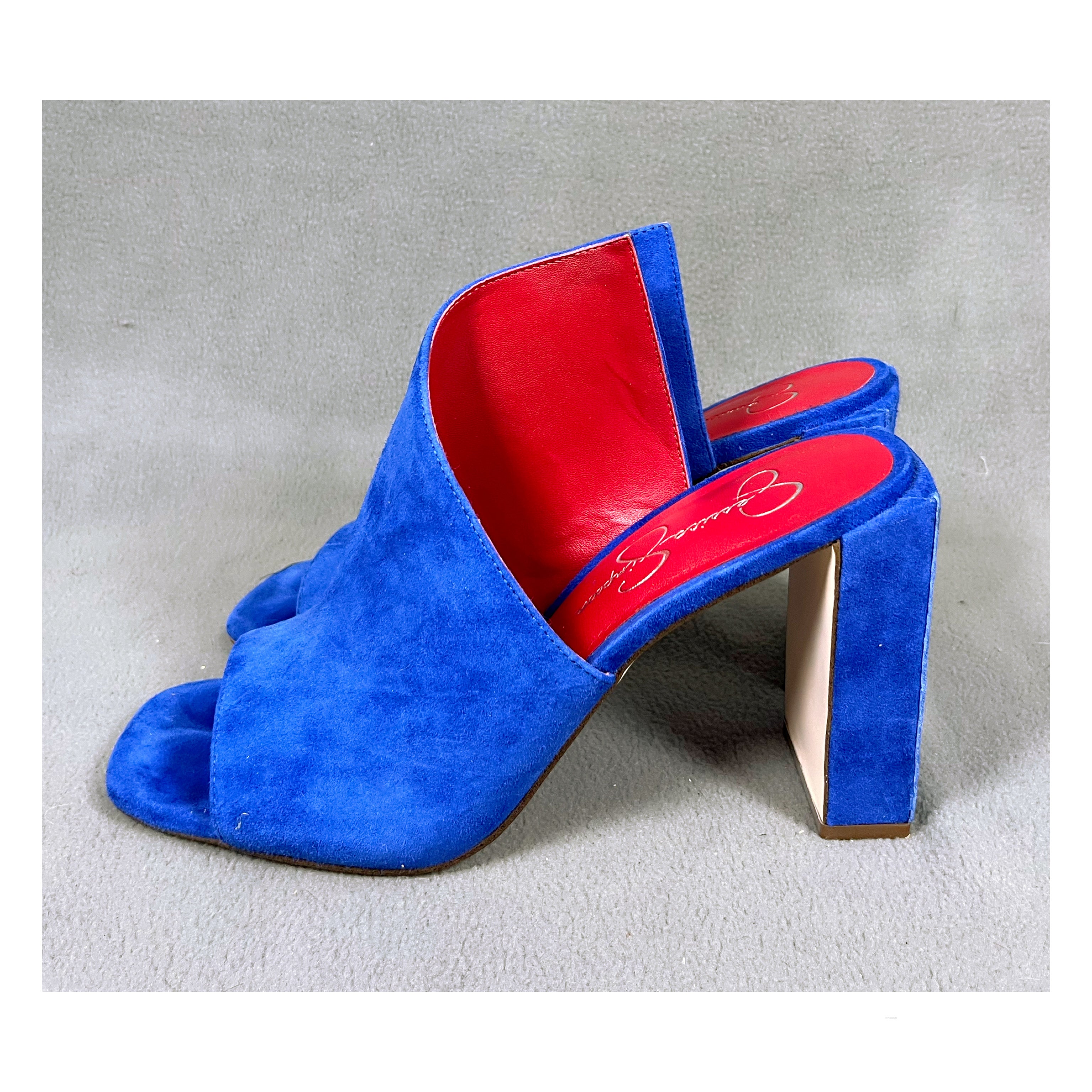 Jessica Simpson cobalt blue shoes, size 9