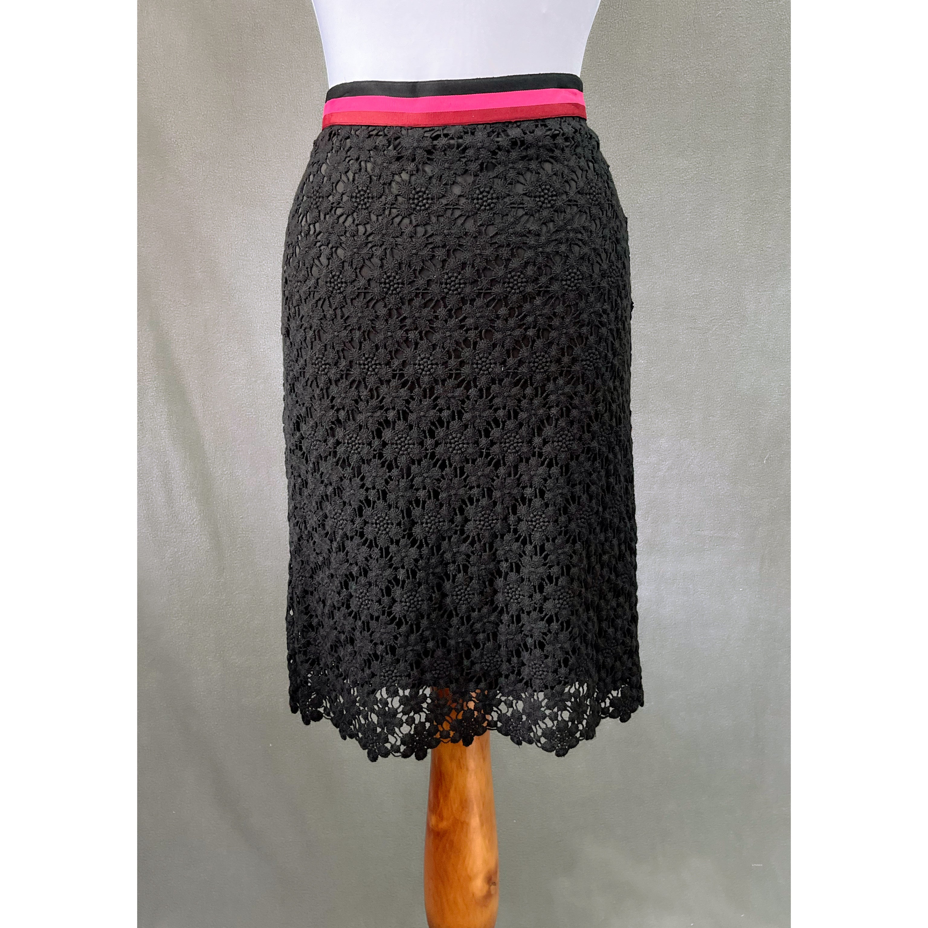 Trina Turk black lace skirt, size 4, NEW WITH TAGS!