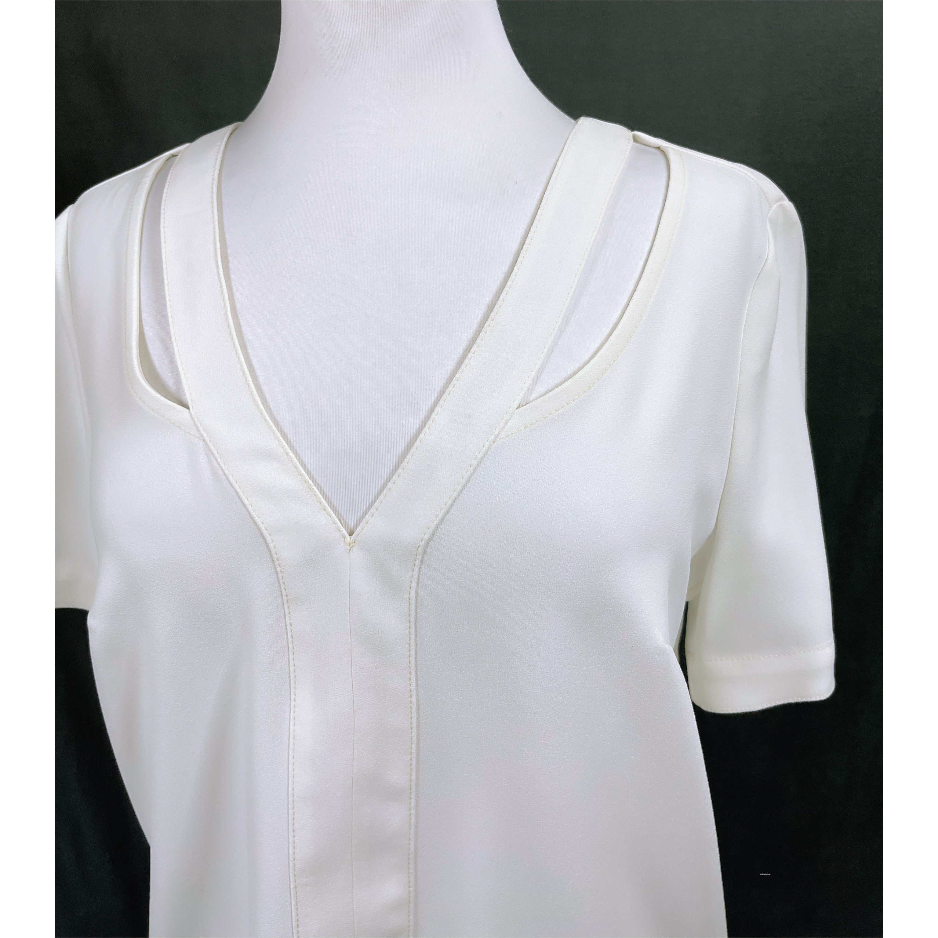 Trina Turk cream blouse, size S, NEW WITH TAGS!