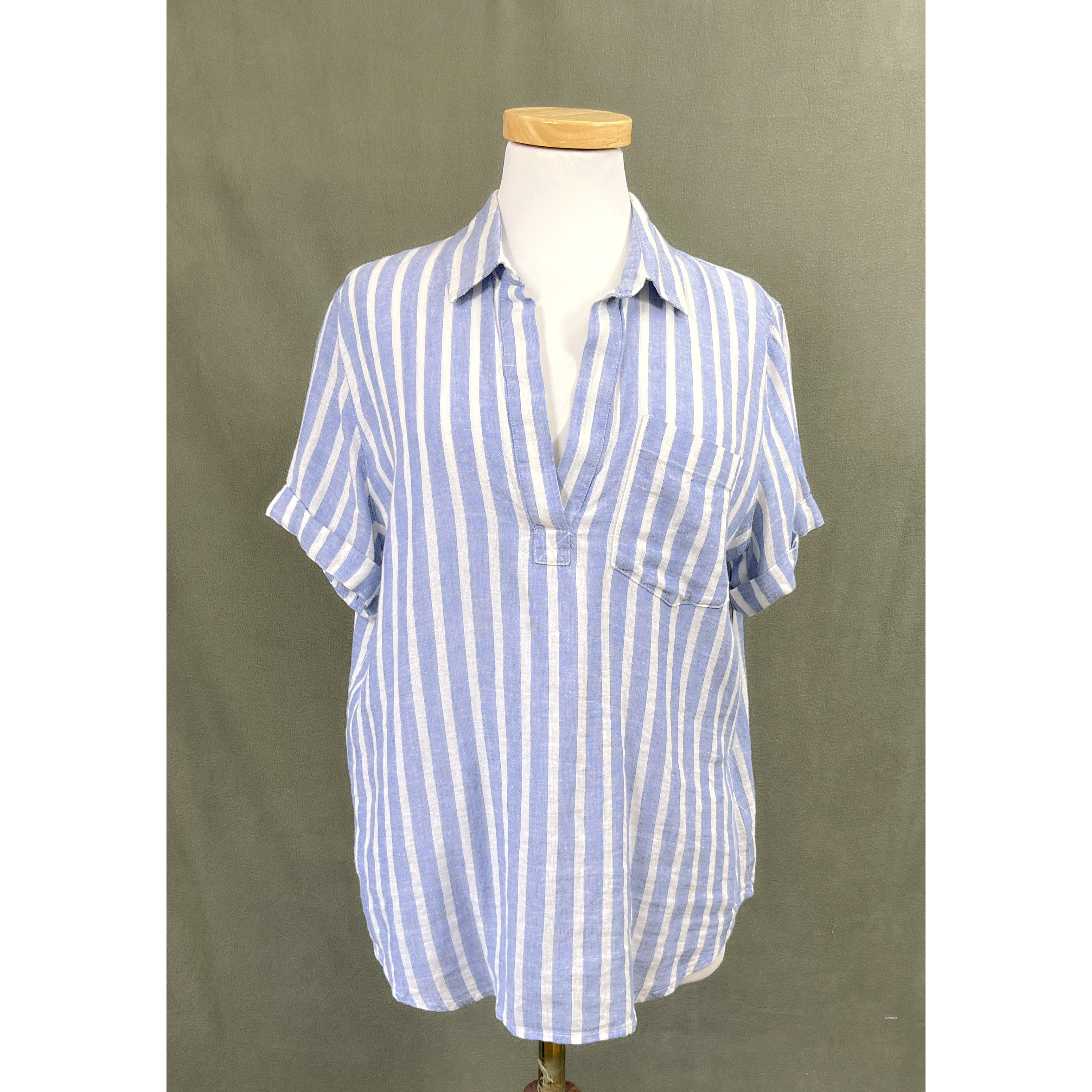 Rails light blue and white linen blend blouse, size S
